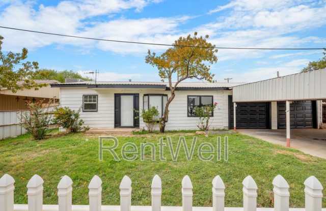 216 South Avenue D photos photos