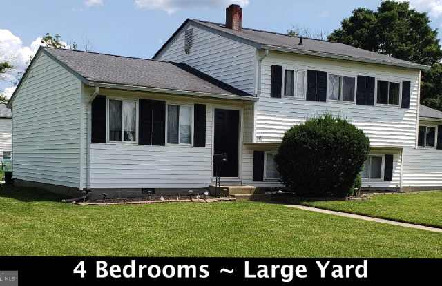 246 COLLEGE DRIVE - 246 College Drive, Pemberton Heights, NJ 08068