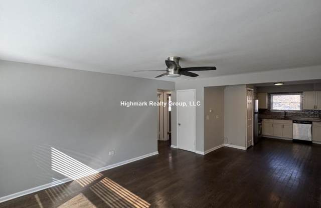 1325 West Sherwin Ave. Gallery 4
