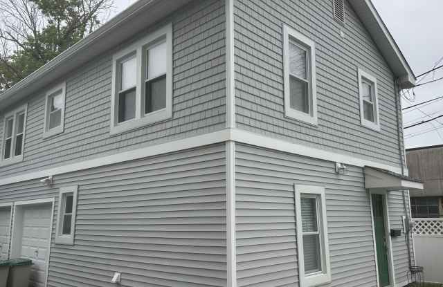 312 1/2 Elberon Avenue photos photos
