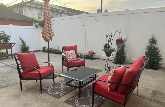 321 W Walnut Street photos photos