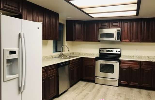 16903 Alder Way Gallery 4
