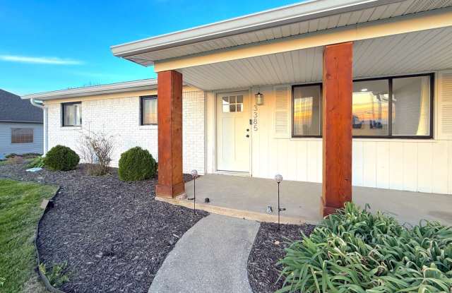 **August 2026** 3 bed | 2 bath with HUGE yard, Bonus Room, Fire Pit & Garage. photos photos