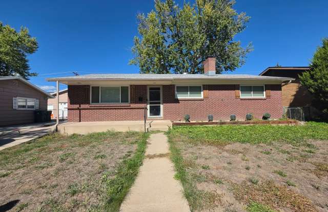 Charming Colorado Springs Rental in Convenient 80909 Location | Comfortable Living & Great Access Gallery 1