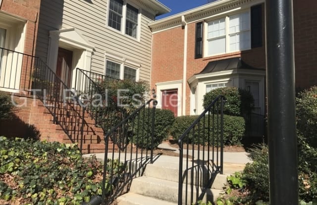 75 Mount Vernon Circle - 75 Mount Vernon Cir, Sandy Springs, GA 30328