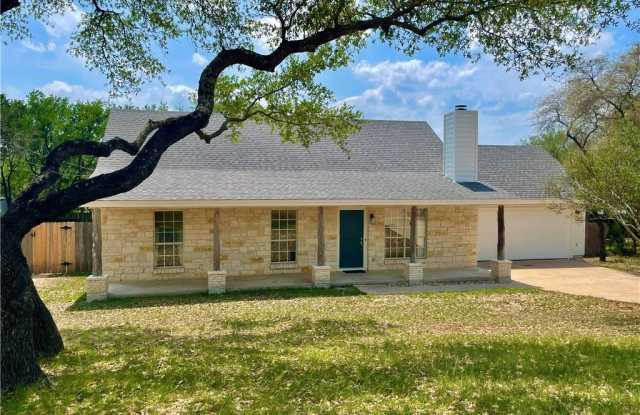 104 Cowal Dr S photos photos