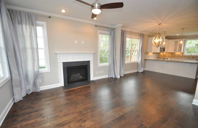 210 Fox View Pl Gallery 4