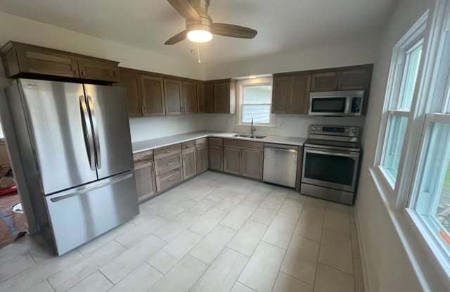 21490 Jill Court - 21490 Jill Court, Waukesha County, WI 53045