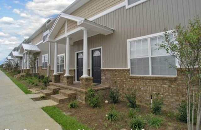 1967 Bloomington Avenue Gallery 3