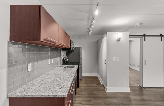 1100 North Adams Road - 118 Gallery 1