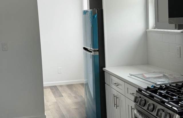 1432 Saint Lawrence Avenue photos photos