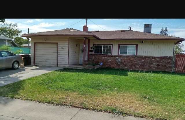 5605 Layton Drive photos photos