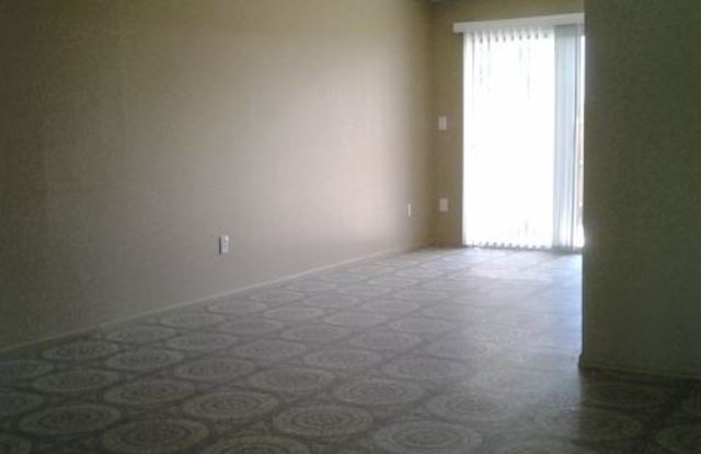 4604 W. Krall St. Gallery 3