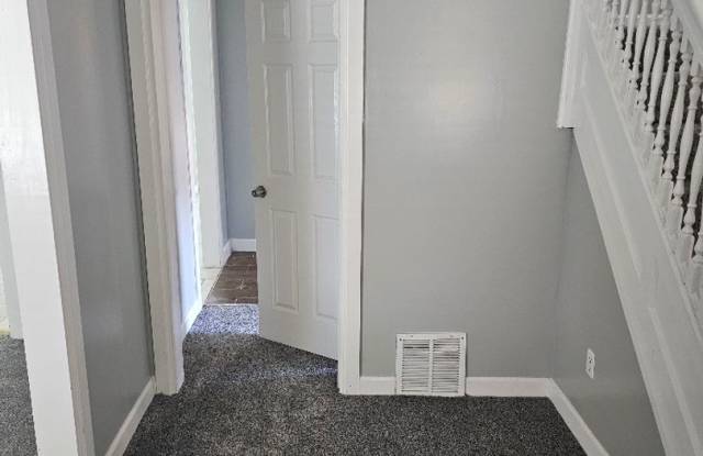 7733 E Forest Ave 3 BEDS & 1 BATH FOR RENT Gallery 4