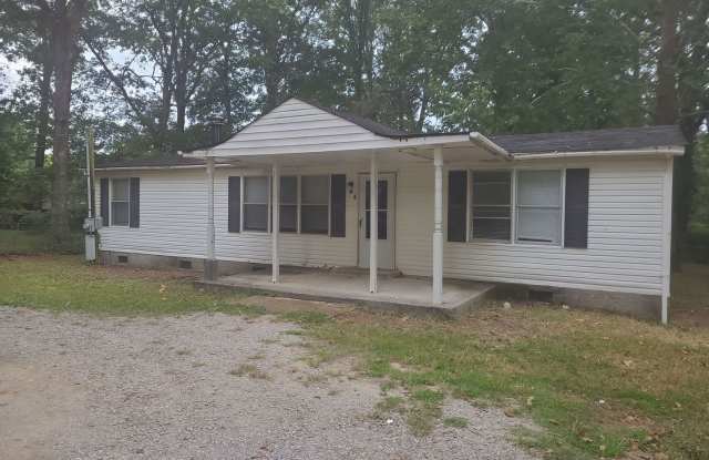3 Bedroom 2 Bathroom with a partially fenced yard! Housing Vouchers Accepted! photos photos