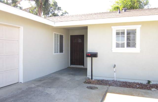1404 West Pear Avenue Gallery 2