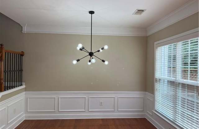 2289 Limehurst Drive NE Gallery 4