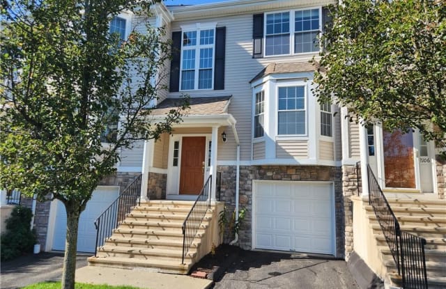 2105 Briar Woods Lane - 2105 Briar Woods Lane, Danbury, CT 06810