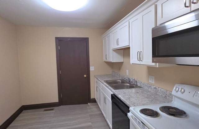 Totally updated!  2 Bedroom 1 Bath home! $825! Gallery 4