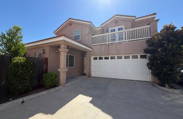 7235 Cristina Villa Ct. | 4 bed, 3 bath Home In East Highland! Gallery 1