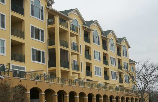 Now accepting application for 2 bedroom 2 bath main level condo on Douglas Lake in a gated community. photos photos
