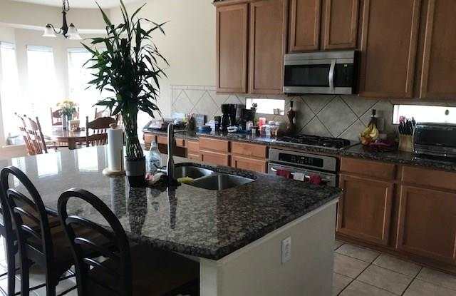 11698 Henderson Gallery 2