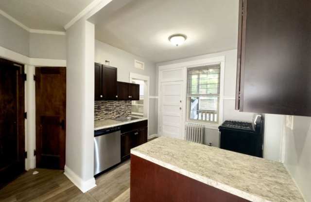 1220 Rosemont Gallery 2