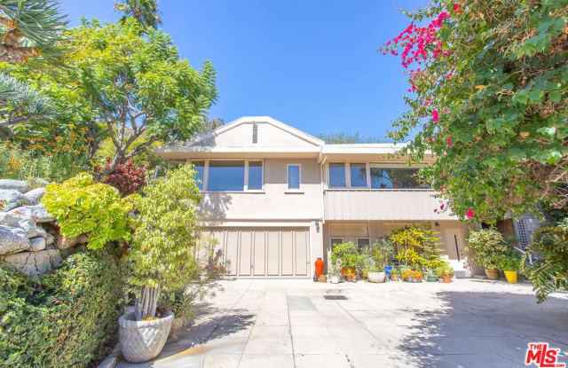 2020 LA BREA Terrace - 2020 La Brea Terrace, Los Angeles, CA 90068