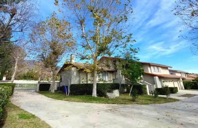 Gorgeous 4 bedroom 2.5 bath home Gallery 3
