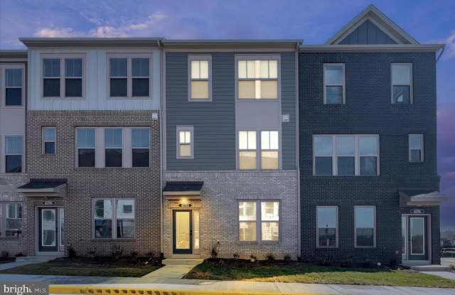 43793 MYSTIC MAROON photos photos 43793 MYSTIC MAROON photos photos