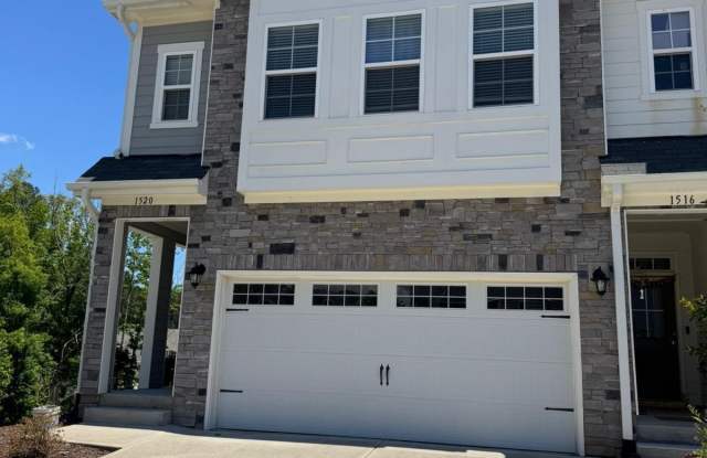 1520 Fairbury Lane photos photos