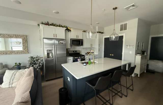 7517 RIDGE Avenue Gallery 4