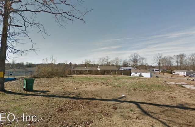 2808 9th NE Street - 2808 9th Street Northeast, Center Point, AL 35215
