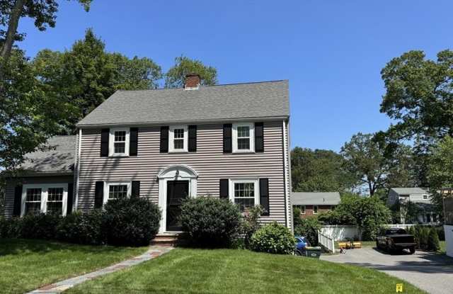139 Laurel Dr photos photos