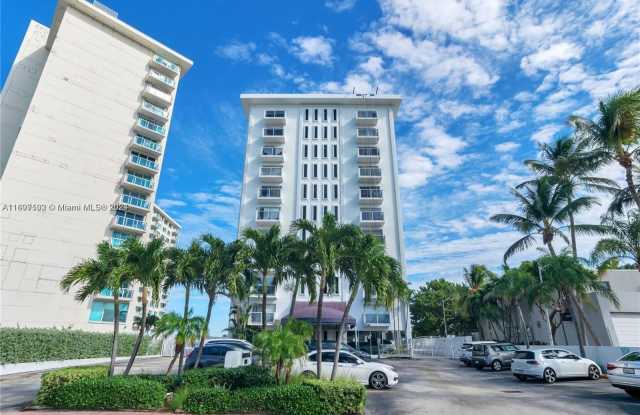 5313 Collins Ave photos photos