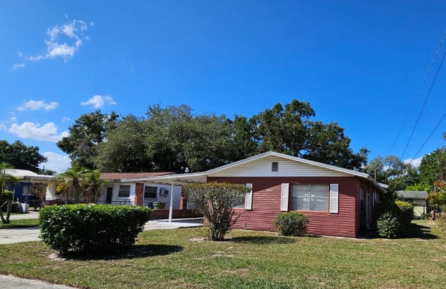 1821 NE 3rd Street - 1821 Northwest 3rd Street, Winter Haven, FL 33881