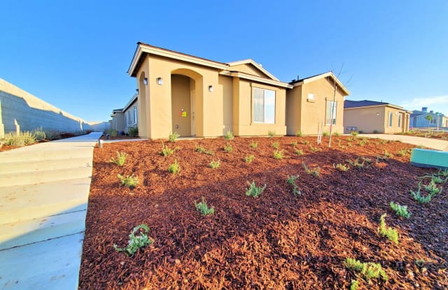 3828 Red Rock Drive A - 3828 Red Rock Dr, Oildale, CA 93308
