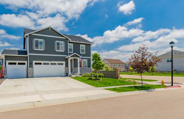 Stunning 4BR House in Berthoud - 1464 Vantage Parkway, Berthoud, CO 80513