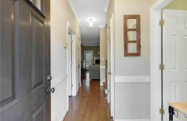 2995 Delaware Drive Gallery 4