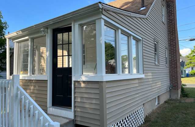 Fully Remodeled Cape Style Home in Manchester, CT photos photos