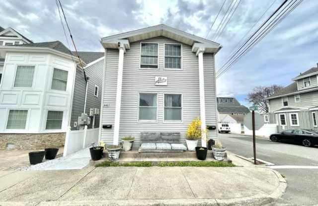 840 East Broadway - 840 East Broadway, Milford city, CT 06460