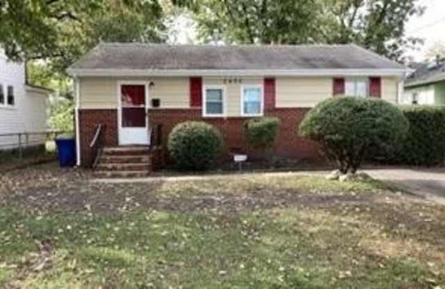 2405 Parish Avenue photos photos