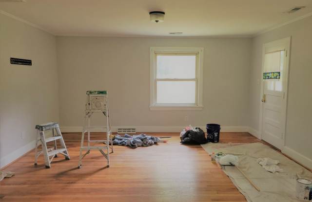 5208 Sheridan Lane Gallery 3