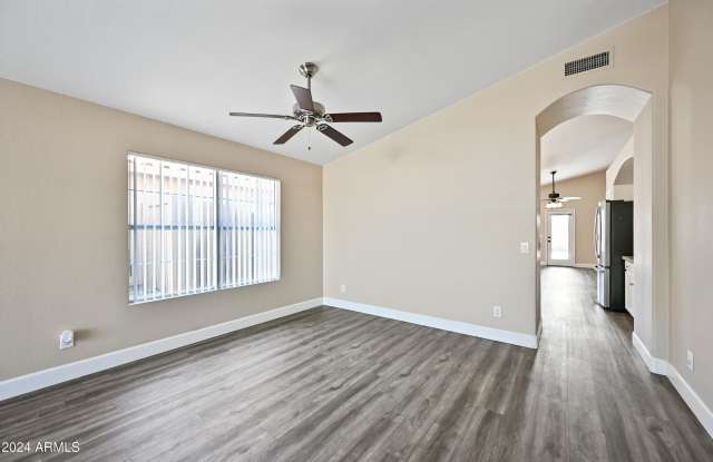3917 E STANFORD Avenue Gallery 2