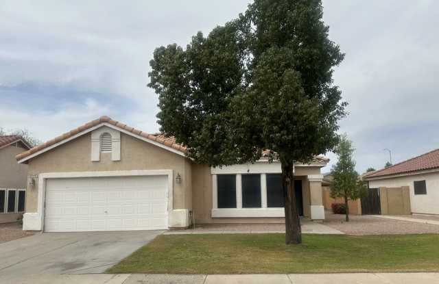 SINGLE LEVEL 1900 SQ FOOT 4 BEDROOM GREAT ROOM FLOOR PLAN photos photos