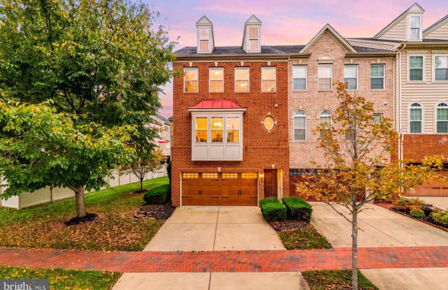 2107 TURLEYGREEN Place Gallery 1