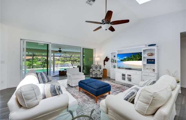 11532 Tanager photos photos