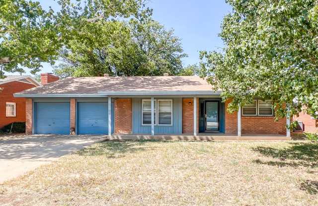 Spacious 3 bed 2 bath in Central Lubbock Gallery 2