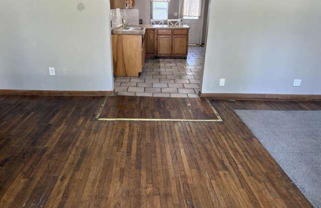 Charming 3-Bedroom Home in Convenient Nevada Area Gallery 3