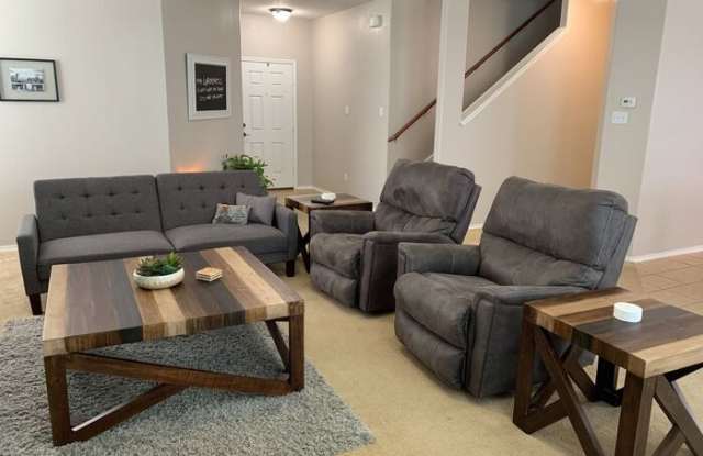 10016 Fantail Lane Gallery 4